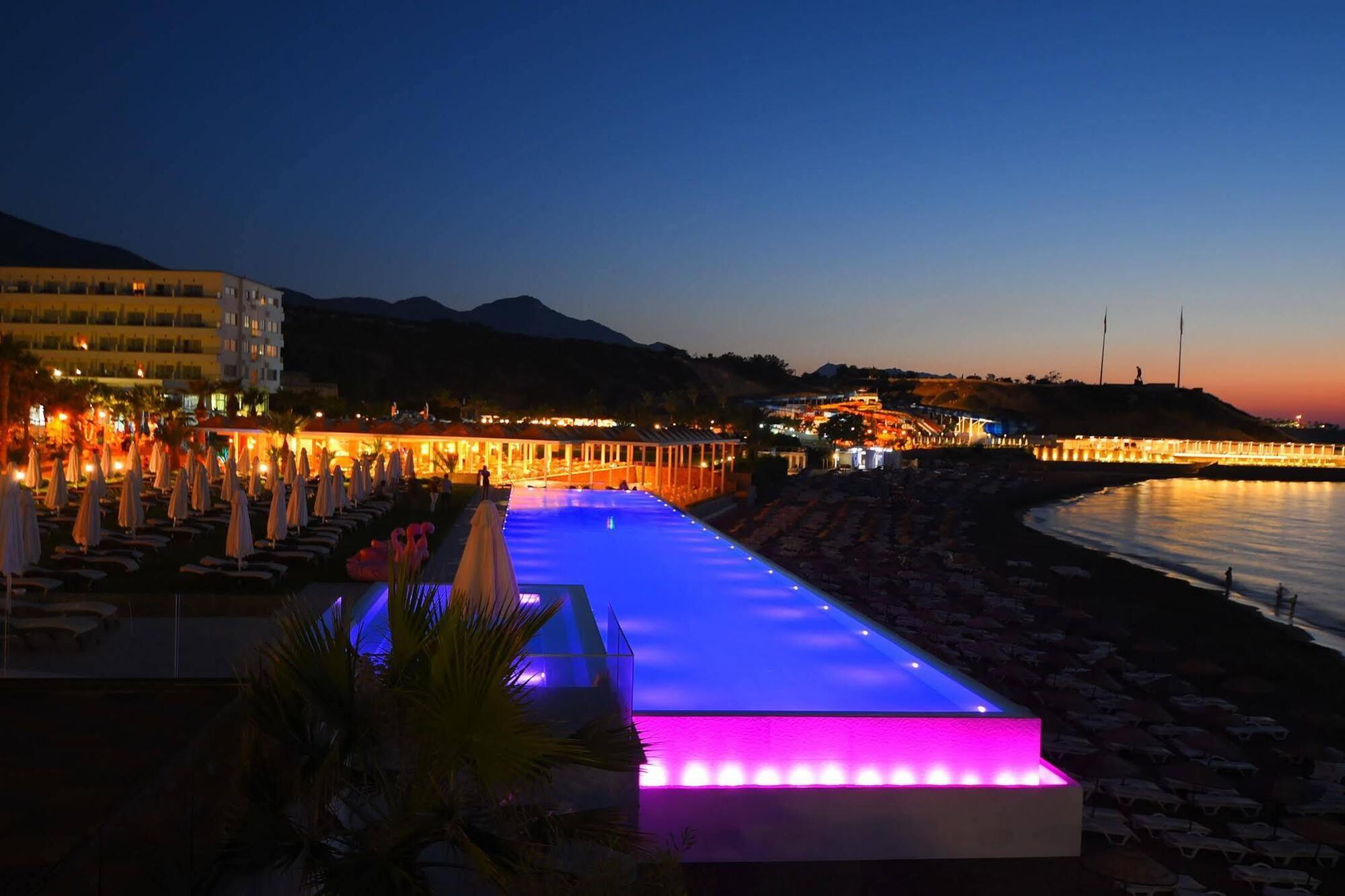 Acapulco Resort Convention Spa Ájosz Epíktitosz Kültér fotó